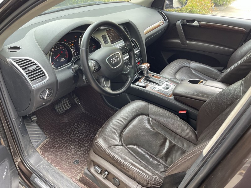 济宁13年奥迪Q76