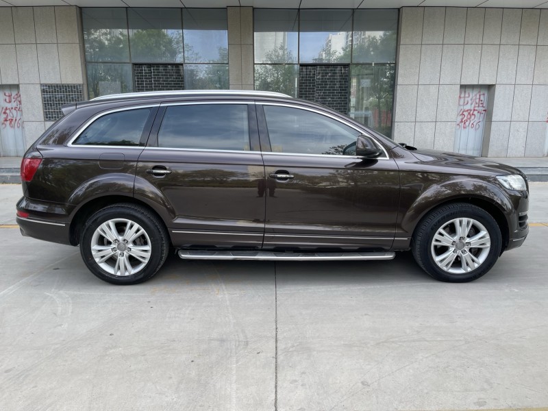 济宁13年奥迪Q77