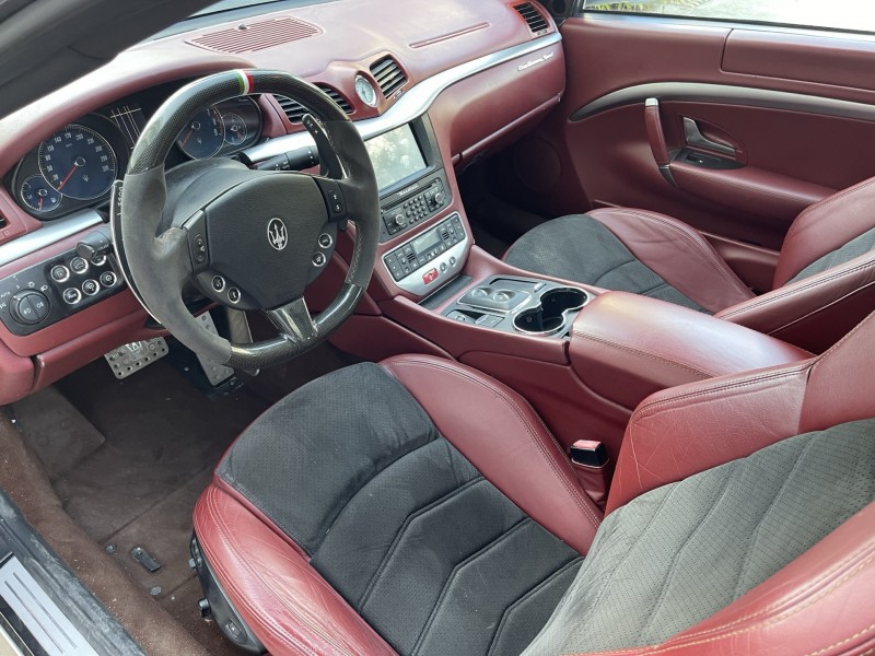 濟寧14年瑪莎拉蒂GT6