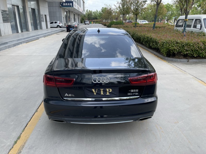 济宁16年奥迪A6L9