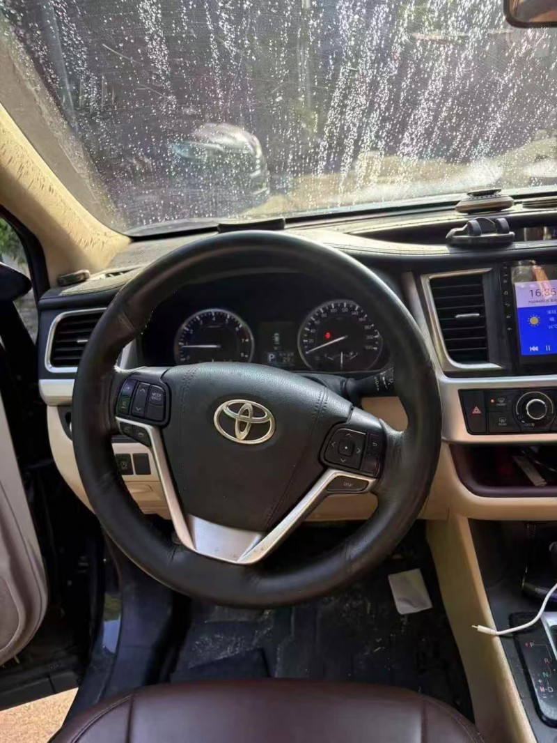 臺州17年豐田漢蘭達7