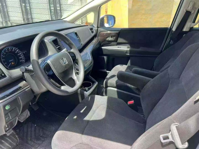 济宁21年本田奥德赛5