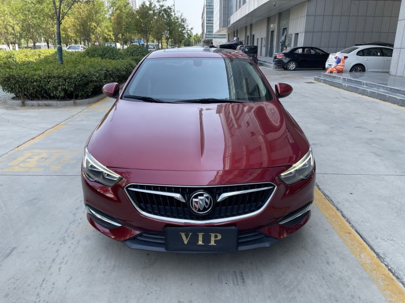 济宁20年别克君威1