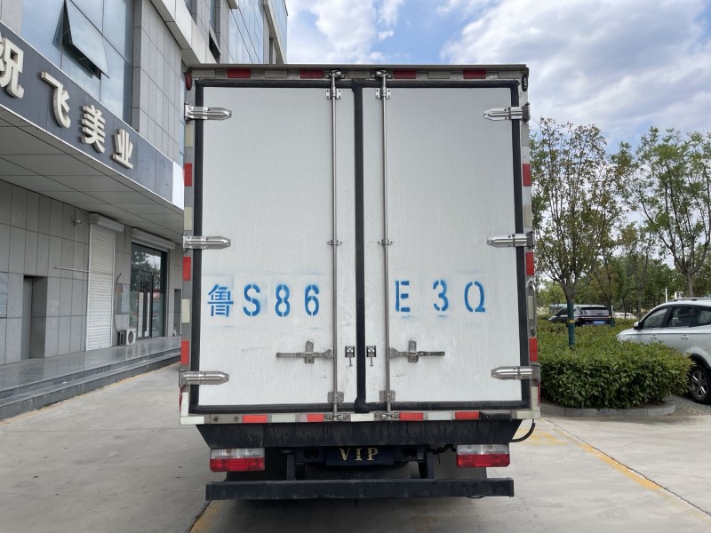 濟寧24年東風多利卡9