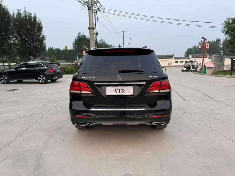 徐州17年奔驰GLE9