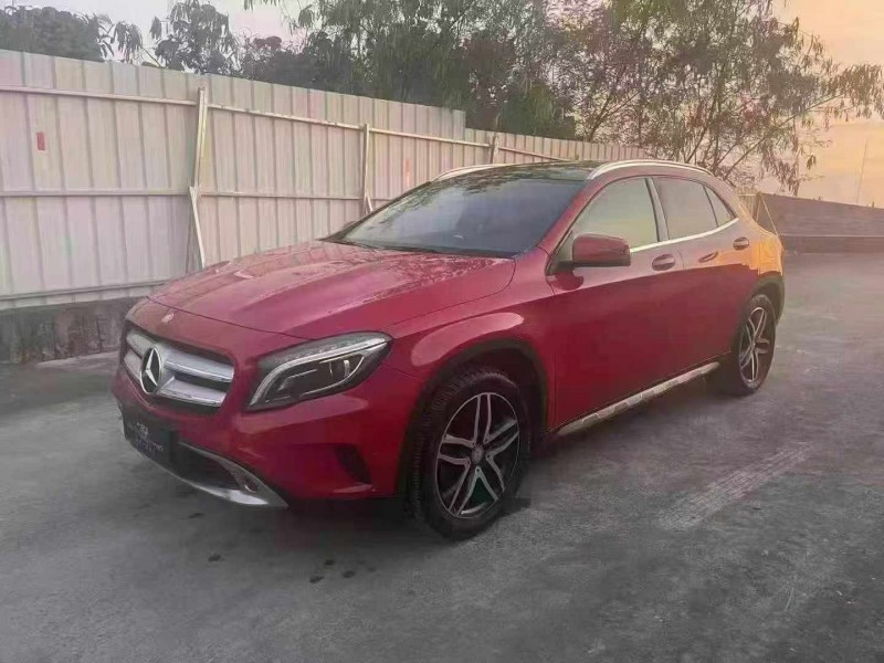 南宁16年奔驰GLA2