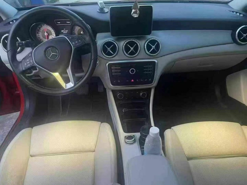 南宁16年奔驰GLA4