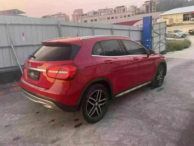 南宁16年奔驰GLA7