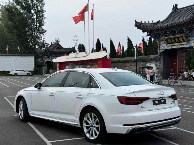 青岛20年奥迪A4L8