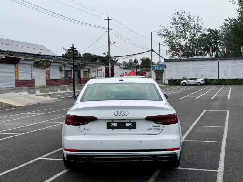 青岛20年奥迪A4L9