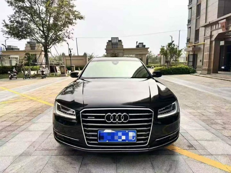 济南18年奥迪A8L1
