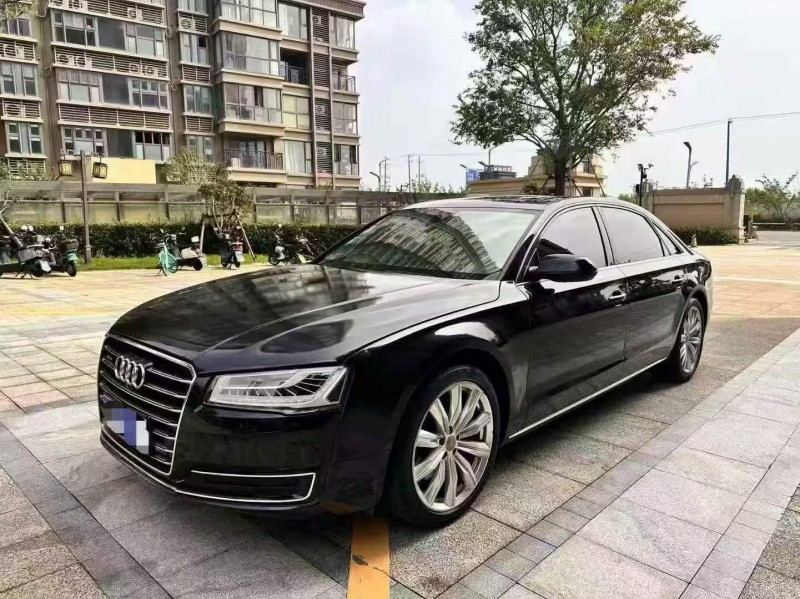 济南18年奥迪A8L2