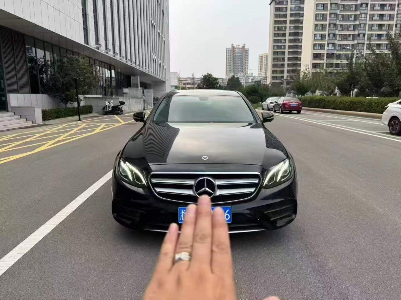 济南17年奔驰E1