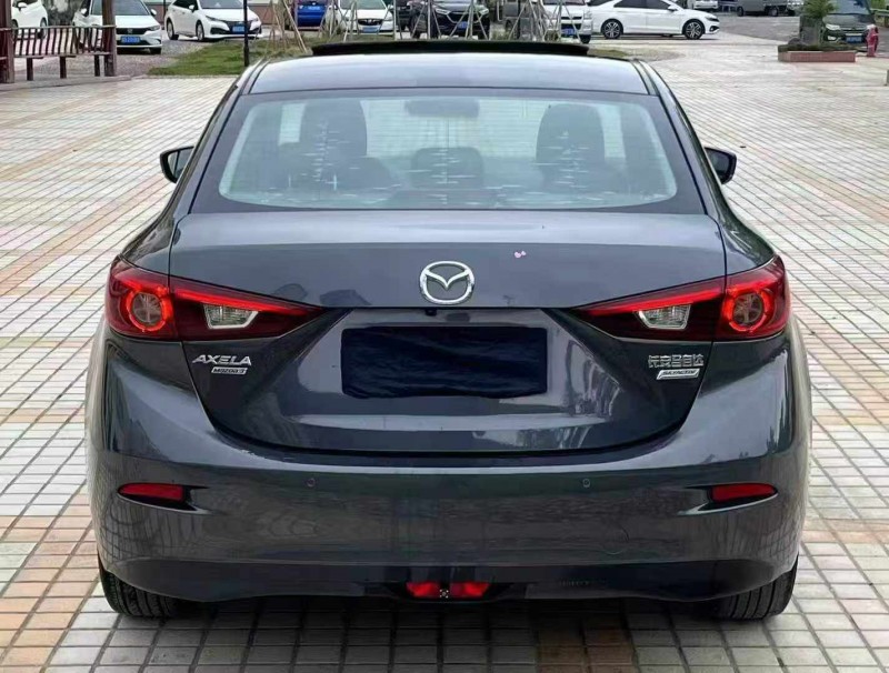 湛江18年馬自達昂克賽拉9