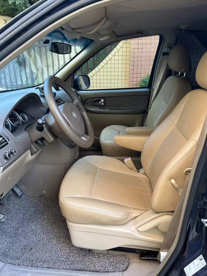 东莞16年别克GL82