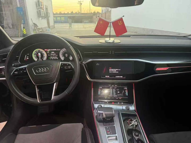 青岛22年奥迪A6L4