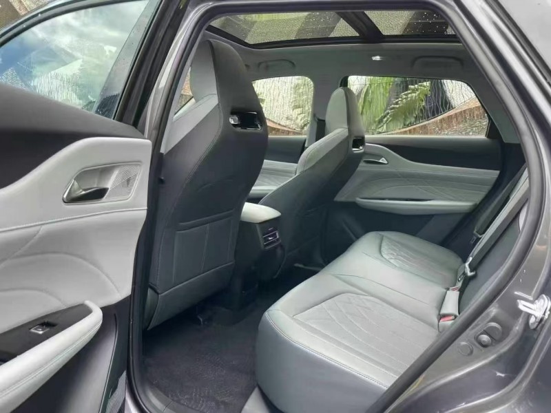 深圳25年长安汽车UNI5