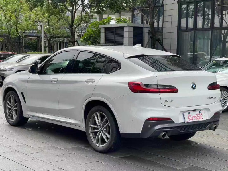 佛山19年宝马X48