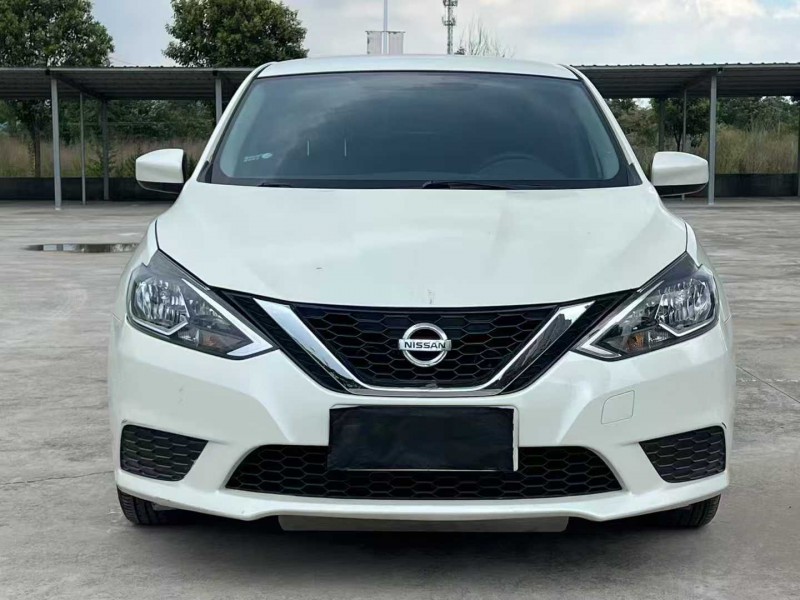 鄭州21年日產軒逸1