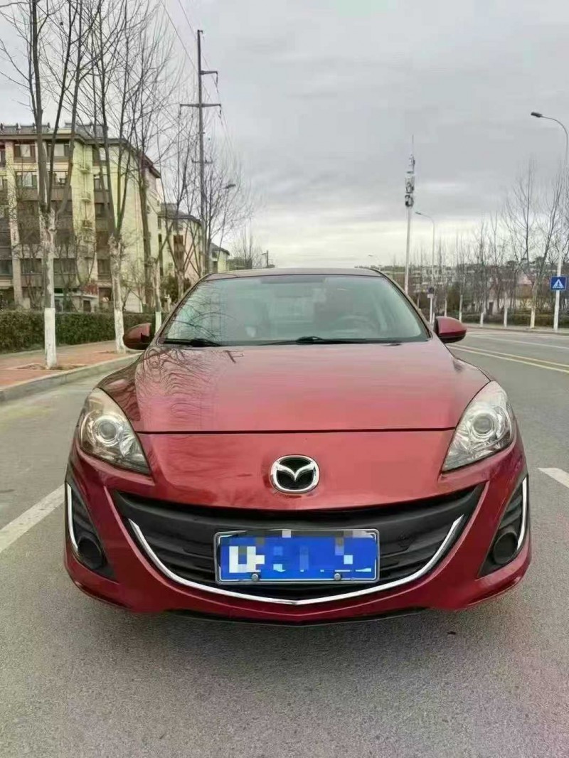 青島16年馬自達3星騁1