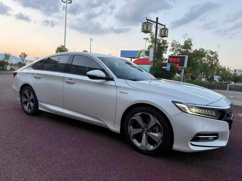 昆明20年本田雅阁3