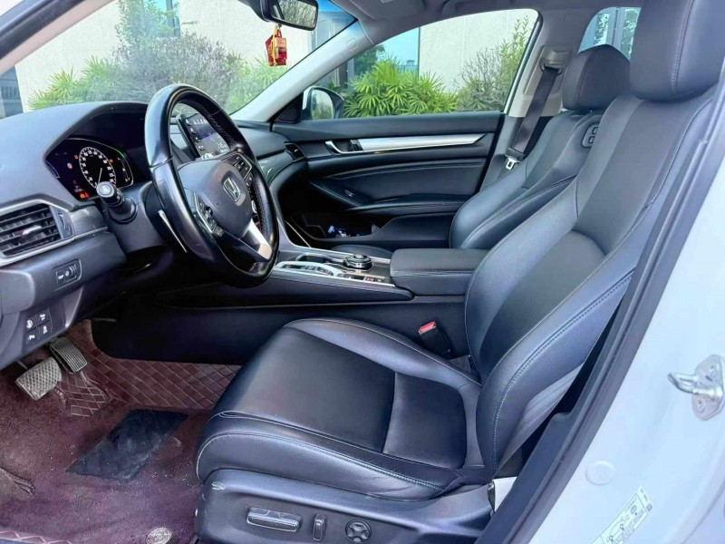 昆明20年本田雅阁5