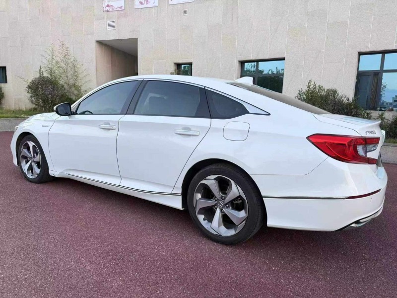 昆明20年本田雅阁7