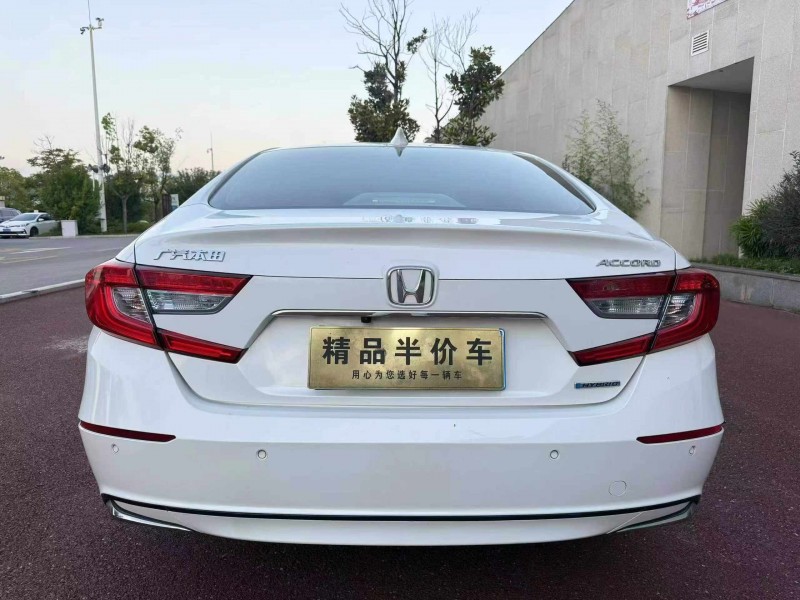 昆明20年本田雅阁9