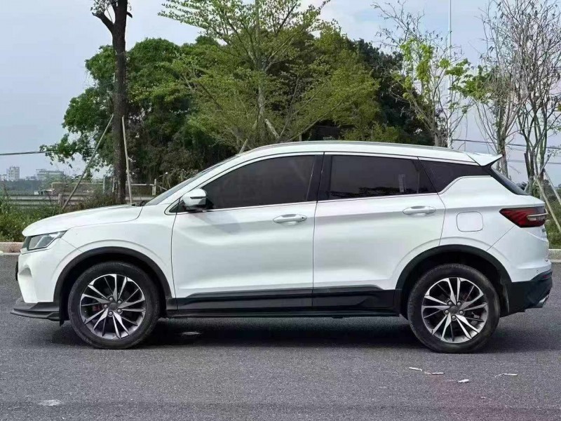 深圳20年吉利繽越3