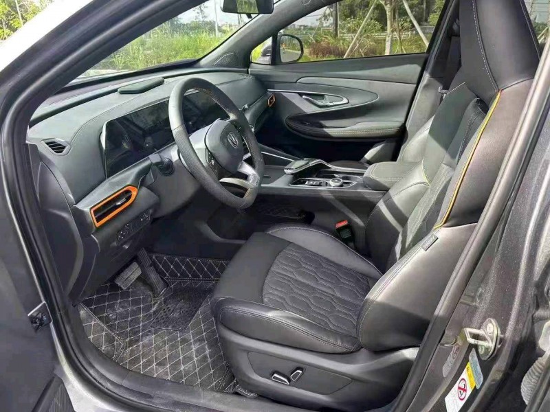 深圳23年长安汽车UNI5