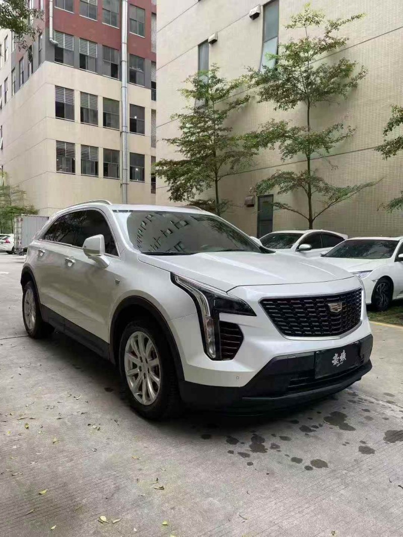 佛山20年凱迪拉克XT43