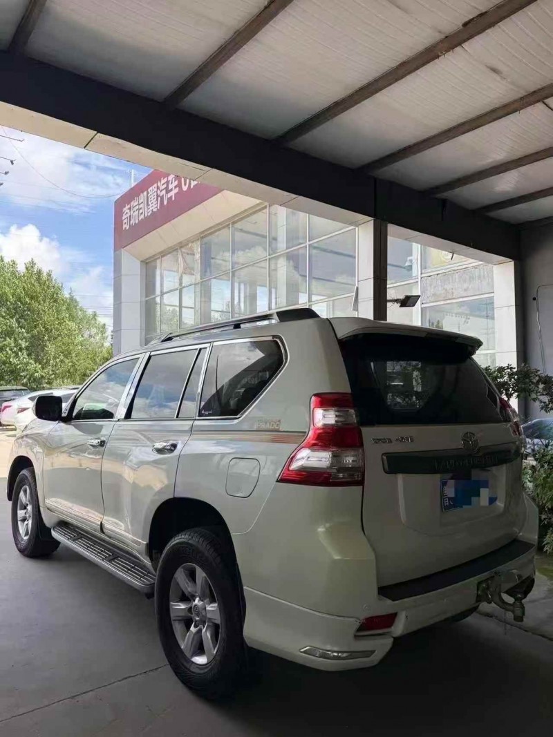 淄博16年豐田普拉多8