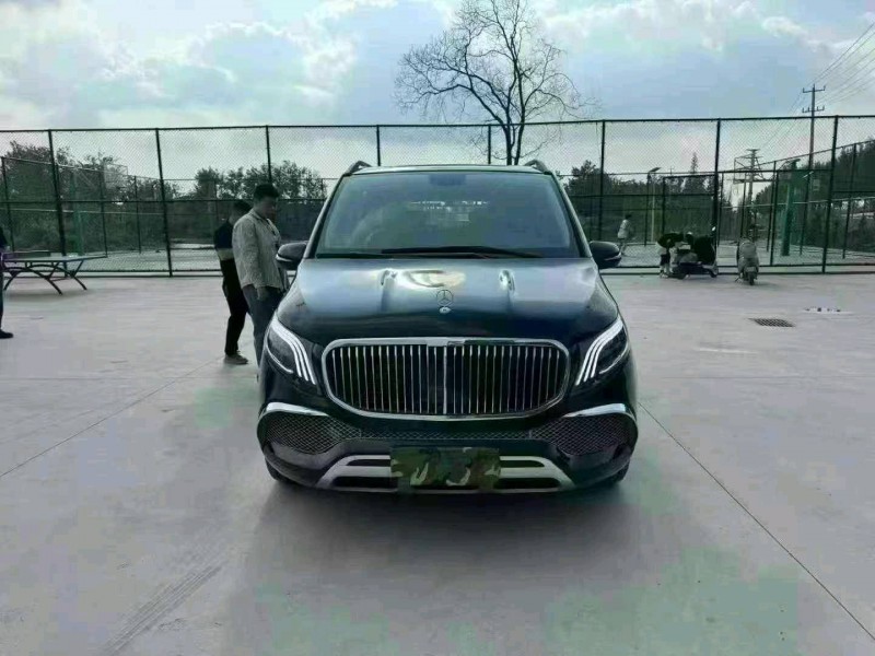 徐州23年奔驰威霆1