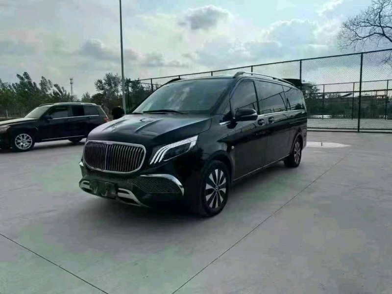 徐州23年奔驰威霆2