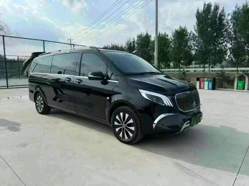 徐州23年奔驰威霆3