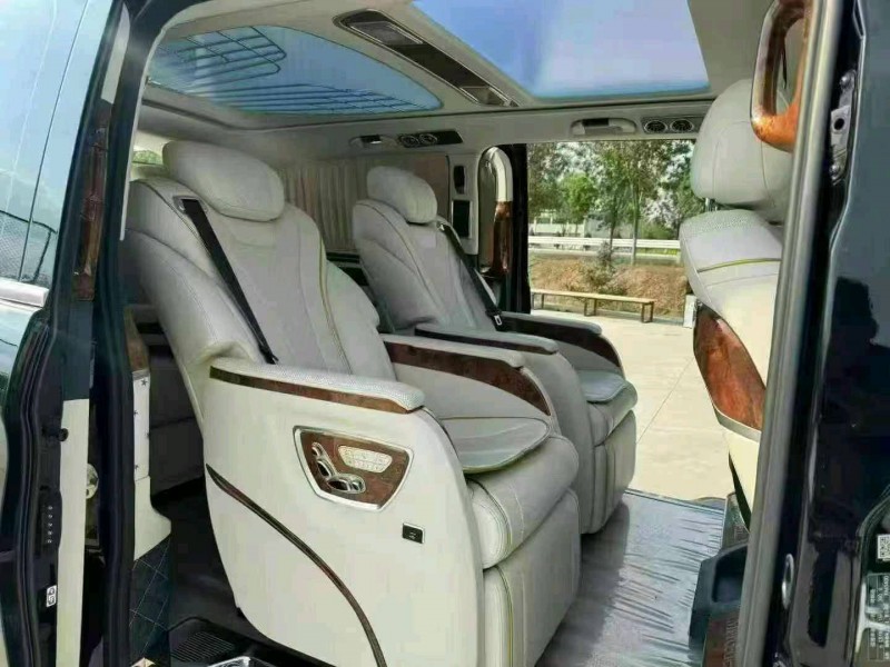 徐州23年奔驰威霆7