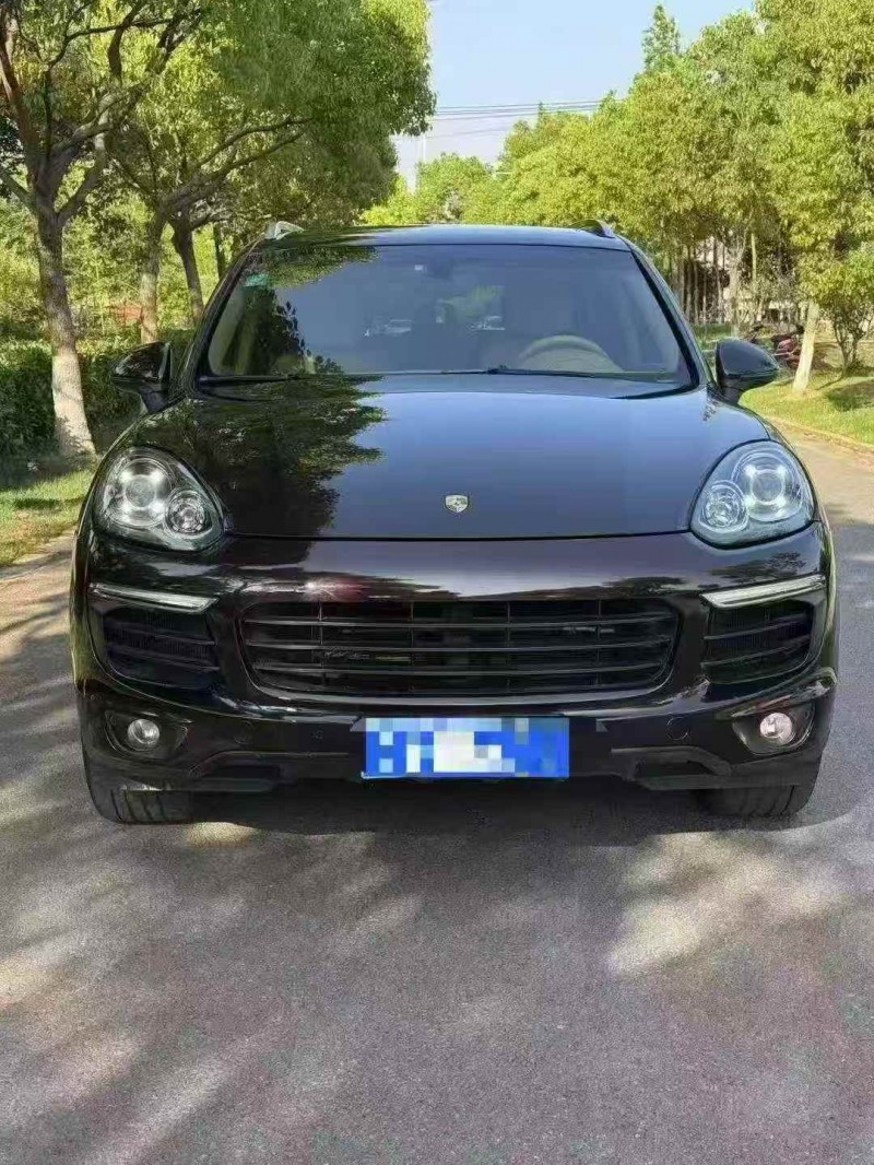 上海17年保時捷卡宴1