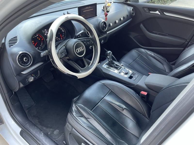 济宁19年奥迪A35