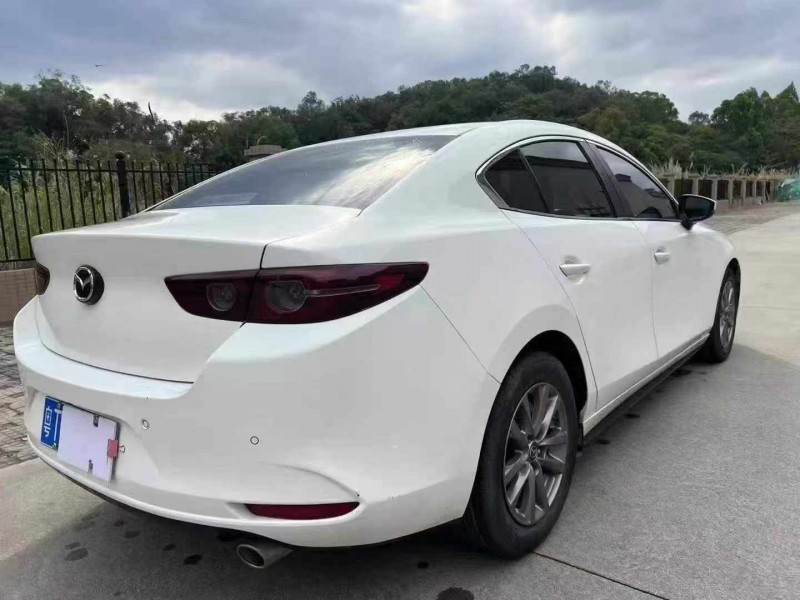 湛江20年馬自達昂克賽拉7