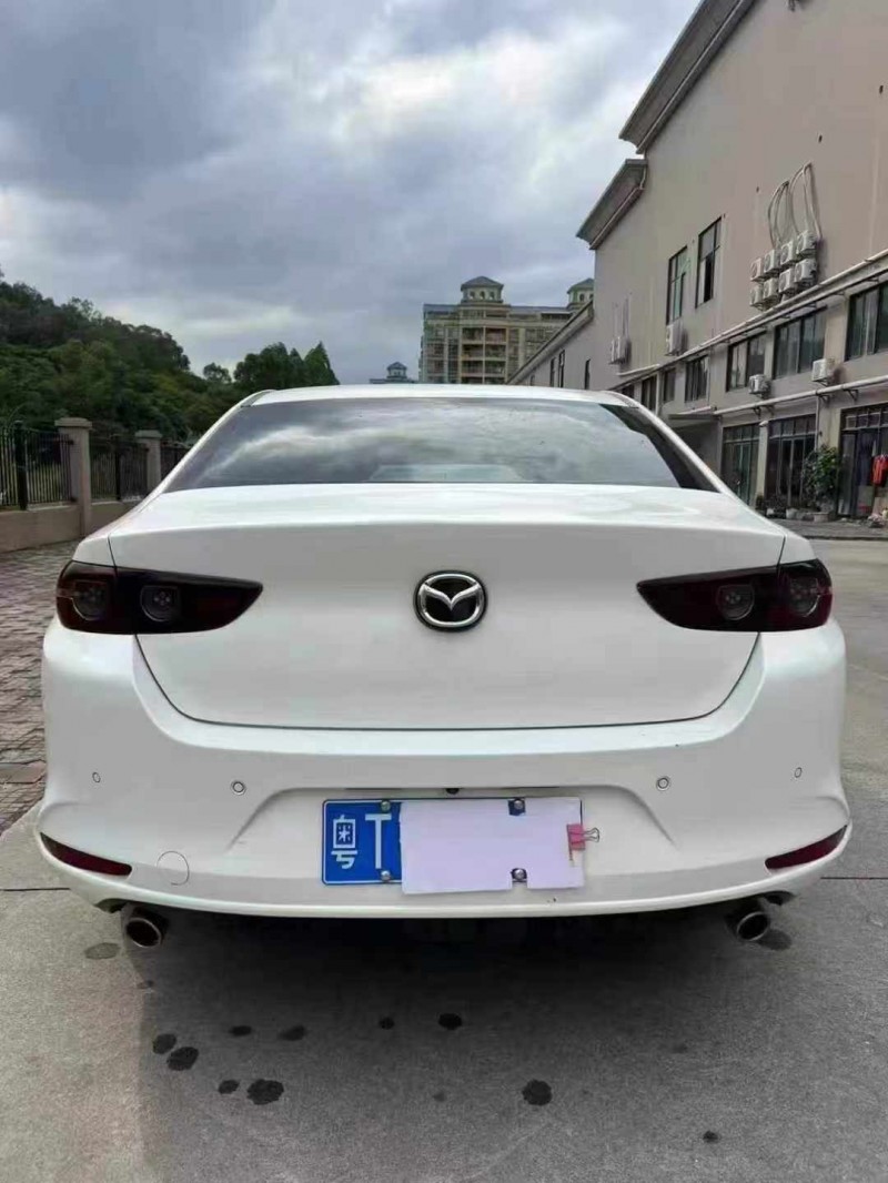 湛江20年馬自達昂克賽拉9