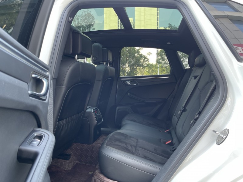 濟寧18年保時捷Macan6