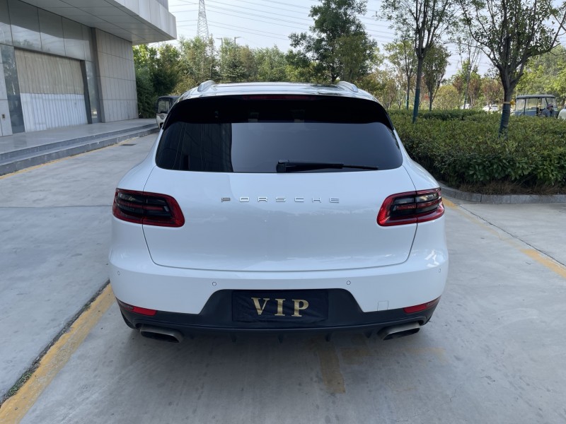 濟寧18年保時捷Macan9