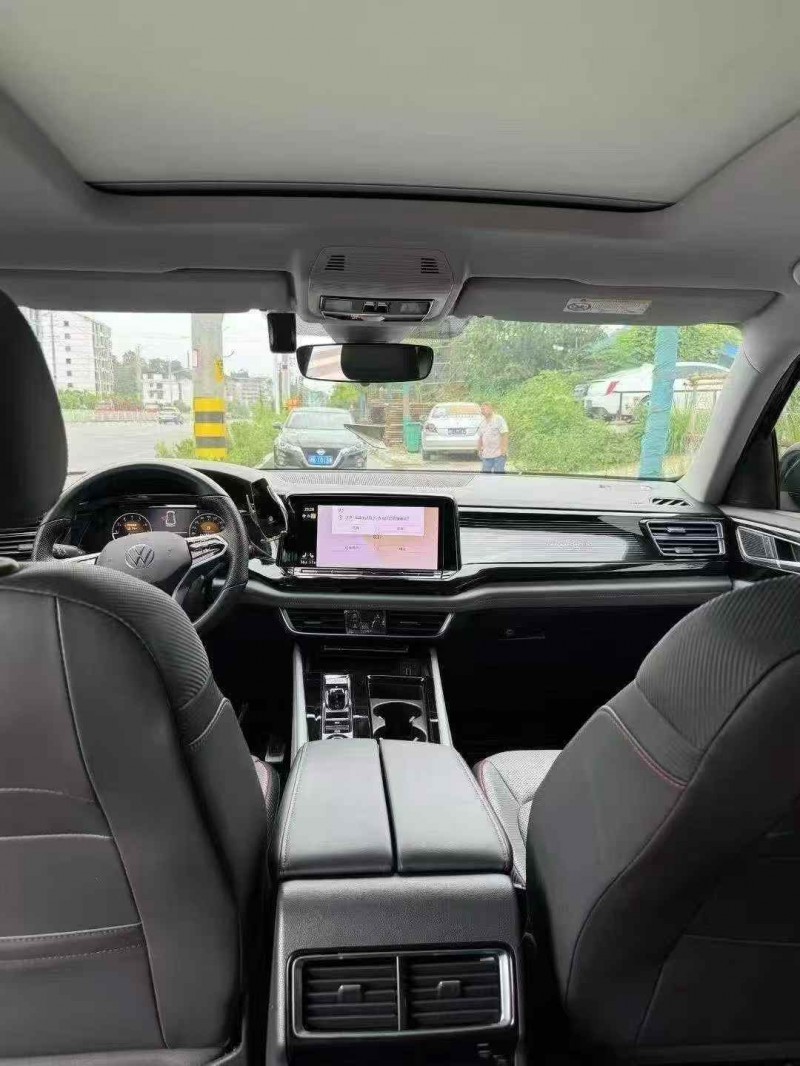 张家界22年大众途昂4