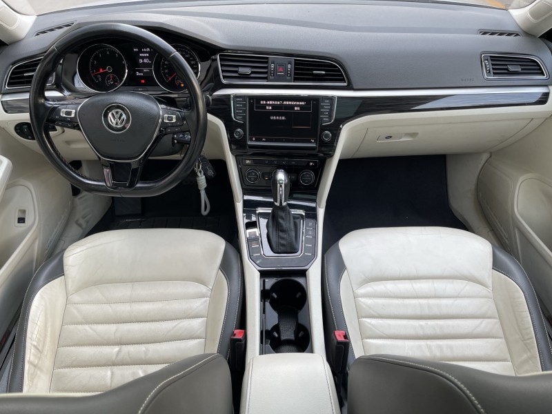 濟寧18年大眾凌渡4