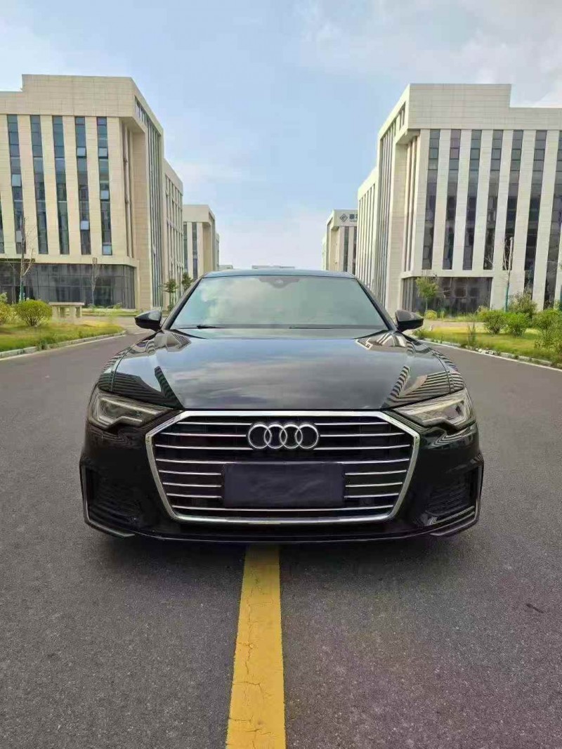 济宁19年奥迪A6L1
