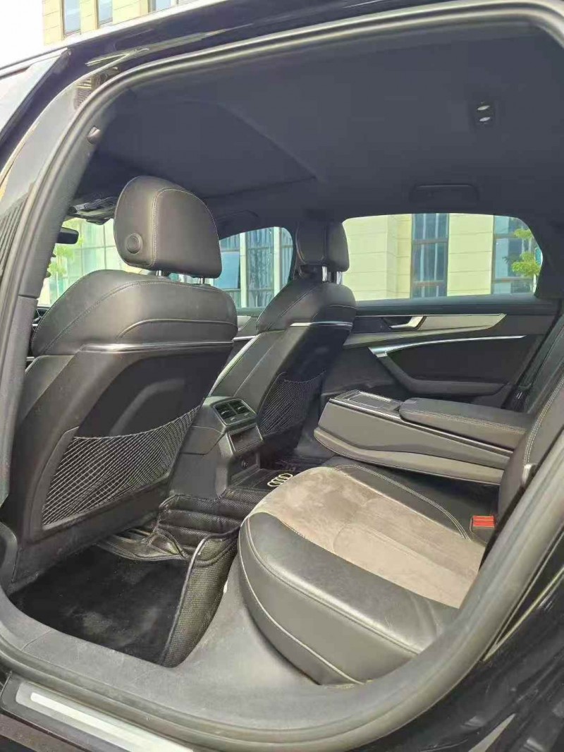 济宁19年奥迪A6L6