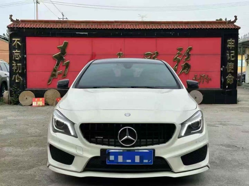 青岛16年奔驰CLA1