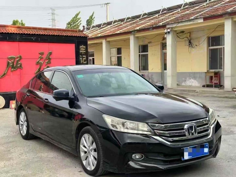 济宁14年本田雅阁3