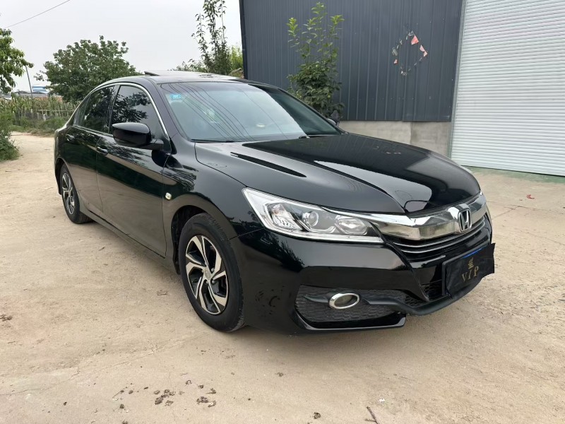 徐州16年本田雅阁2