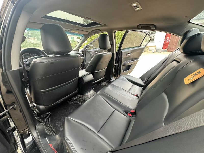 徐州16年本田雅阁6